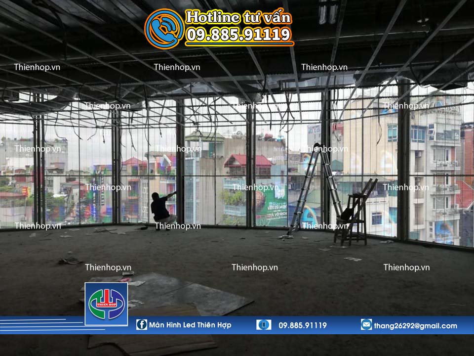 MÀN HÌNH LED TRONG SUỐT