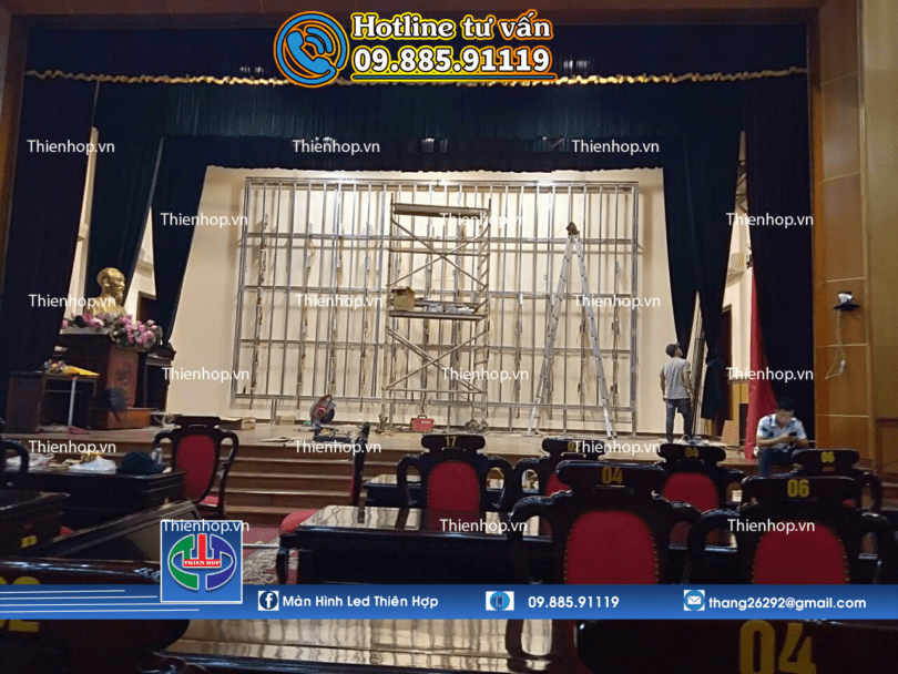 THI CONG LAP DAT MAN HINH LED