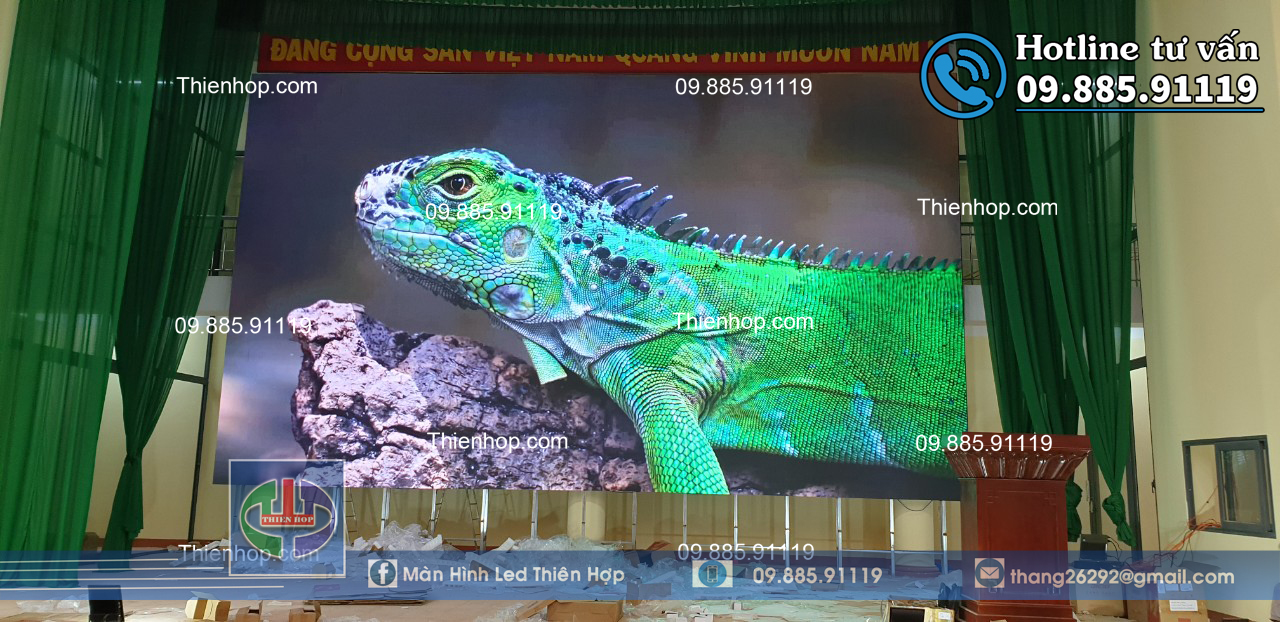 "màn hình LED P4 fullcolor trong nhà