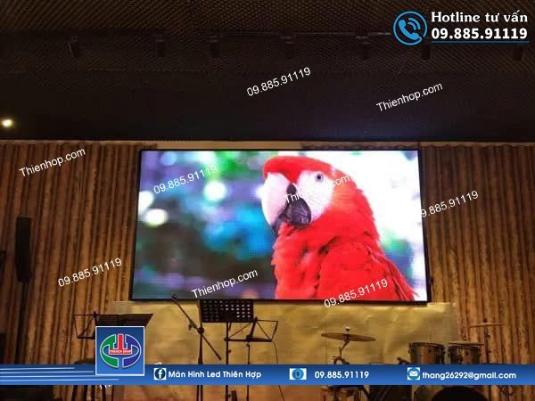 man hinh LED cho quan Cafe
